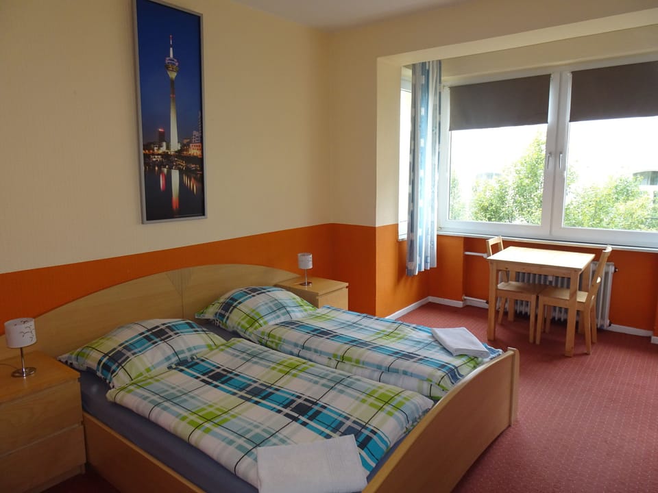 Double Room, Shared Bathroom | Iron/ironing board, free WiFi, bed sheets