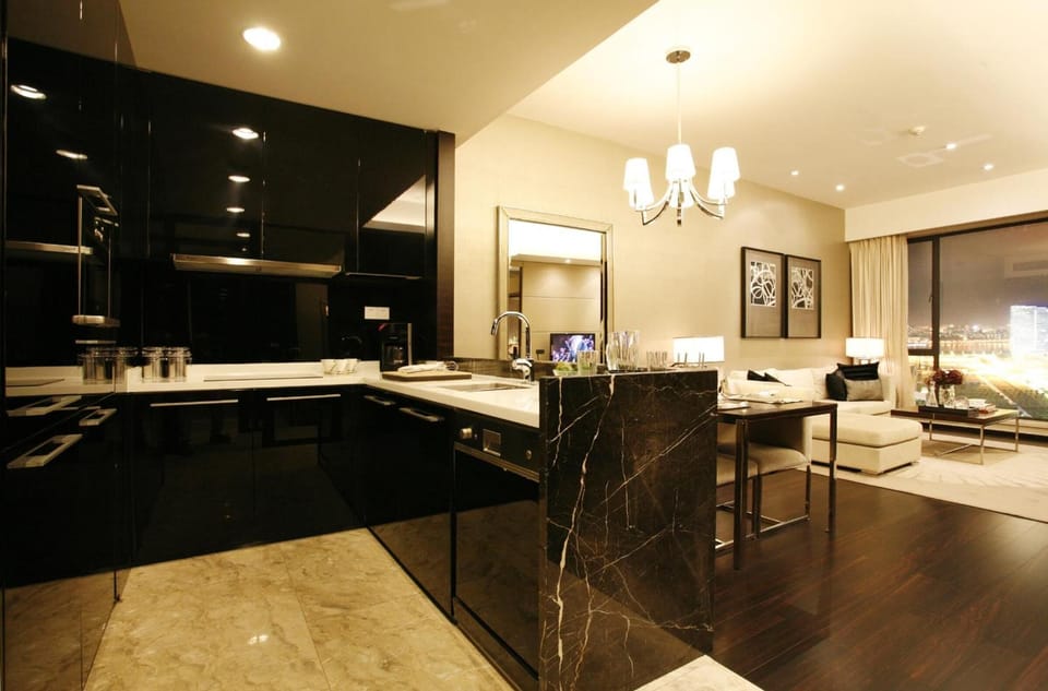 Fridge, microwave, stovetop