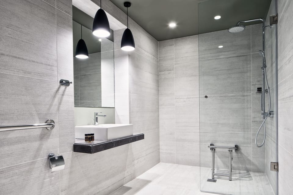 Shower, free toiletries, hair dryer, towels