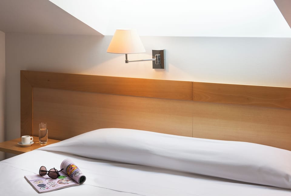 Duplex, Balcony | Individually decorated, individually furnished, desk, soundproofing