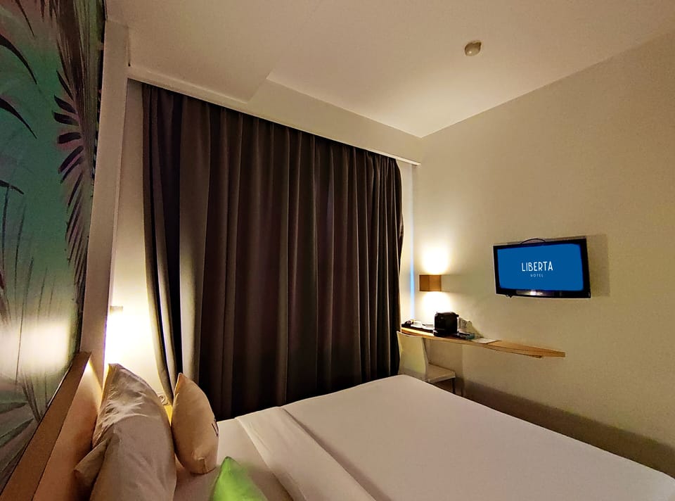 Premium Double Room, 1 Double Bed | In-room safe, desk, soundproofing, free WiFi
