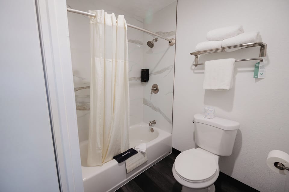 Old Town Western Inn & Suites Hotel in Point Loma