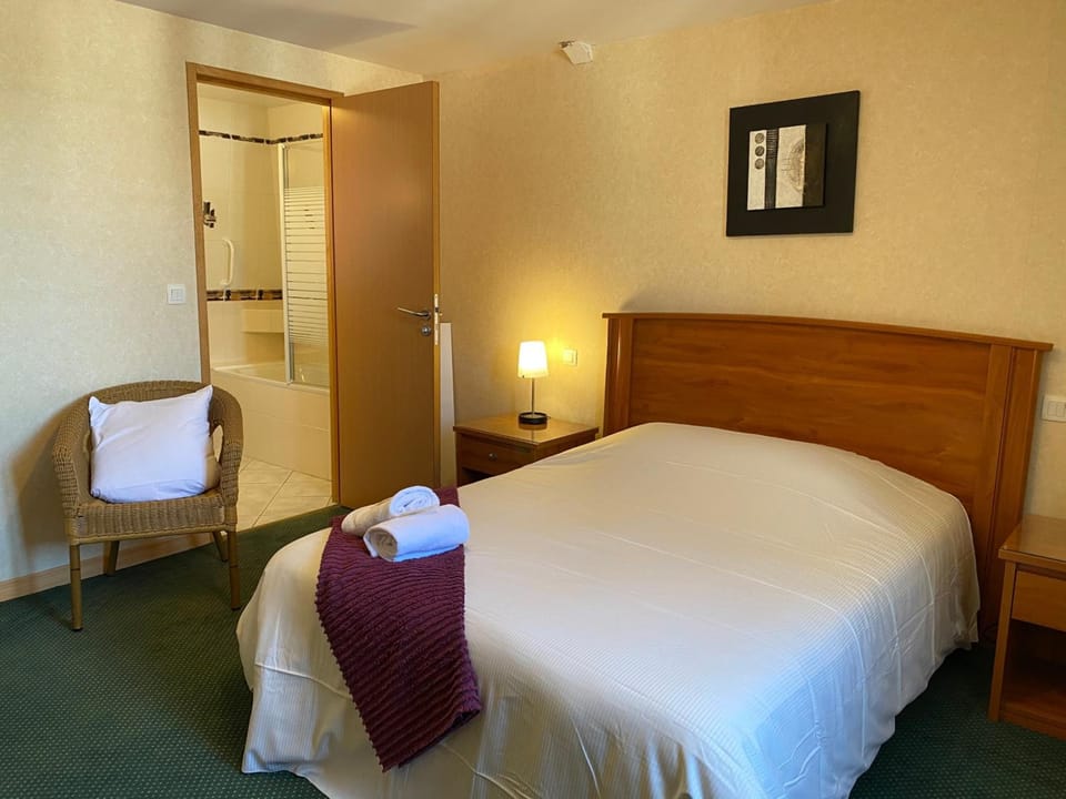 Egyptian cotton sheets, premium bedding, down comforters