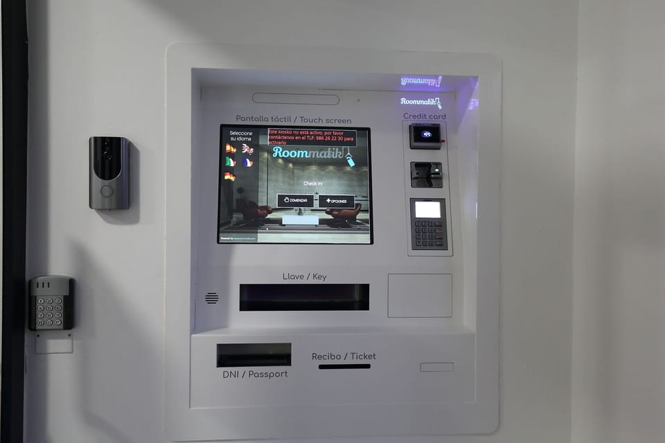 Check-in/check-out kiosk