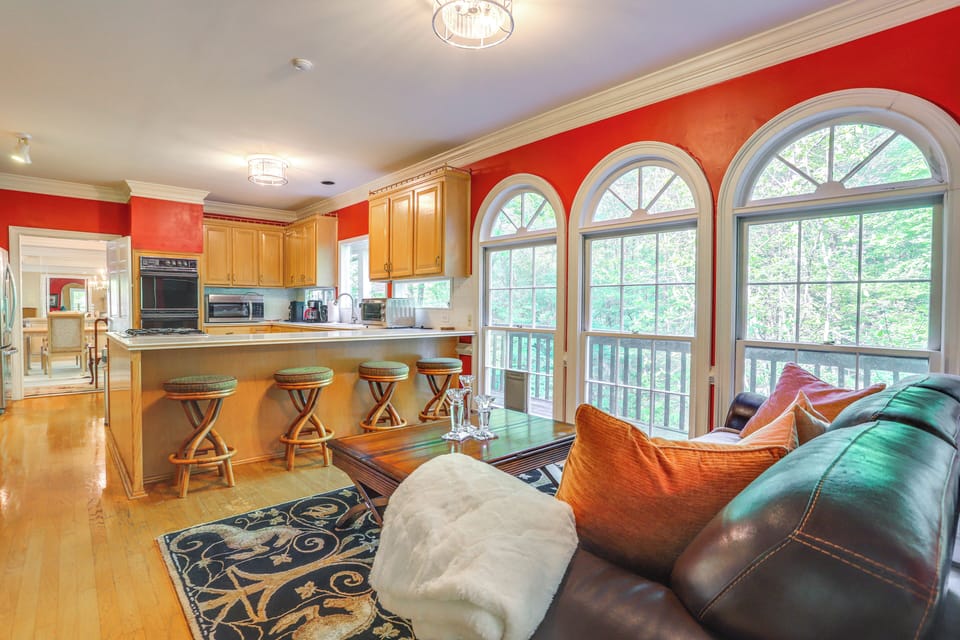 Kitchen | 1st Floor | Breakfast Bar