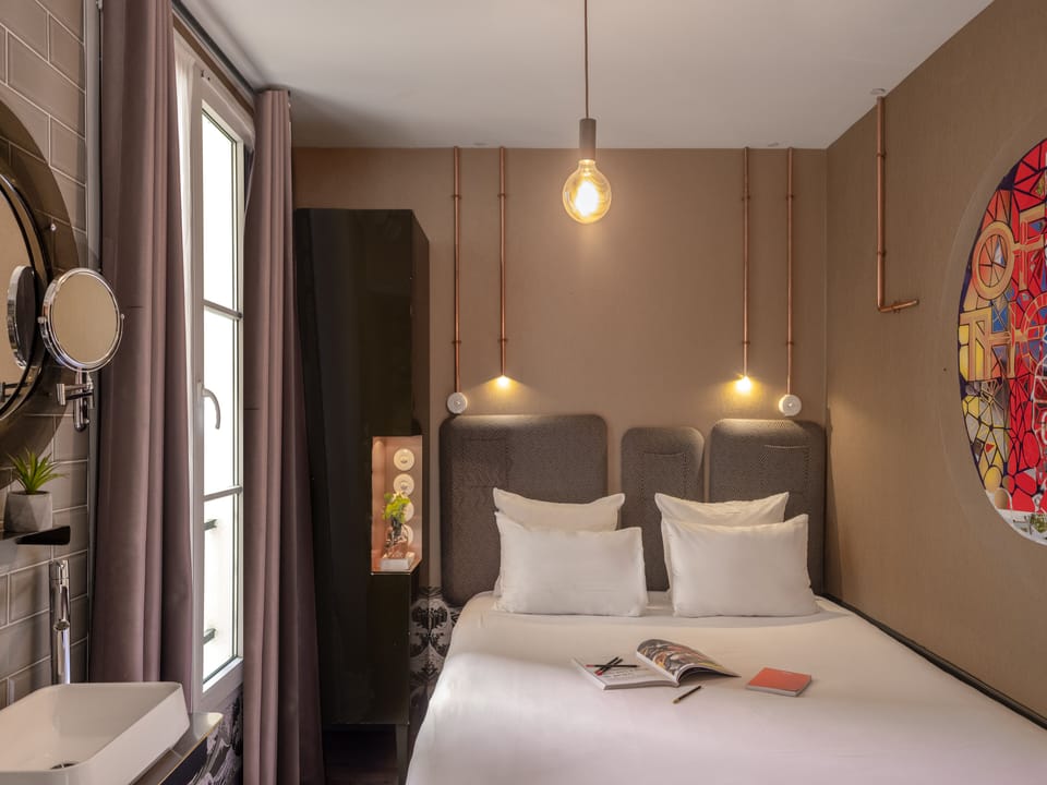 Premium bedding, in-room safe, desk, soundproofing
