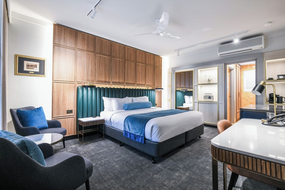 Room (Powerhouse King) | Minibar, in-room safe, desk, laptop workspace