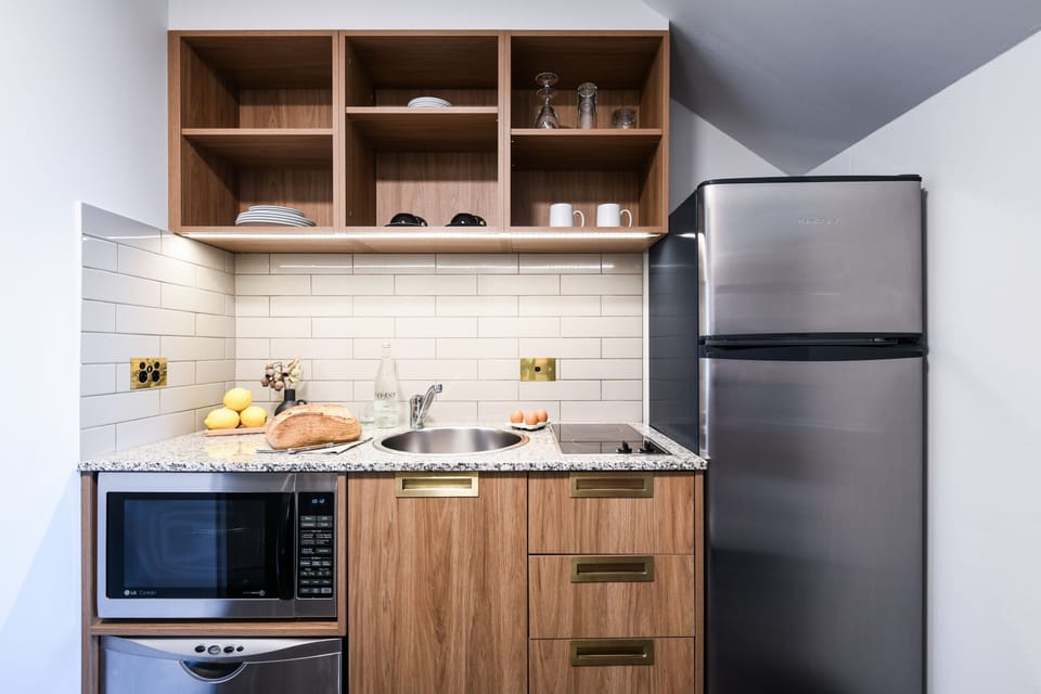 Espresso maker, fridge, electric kettle