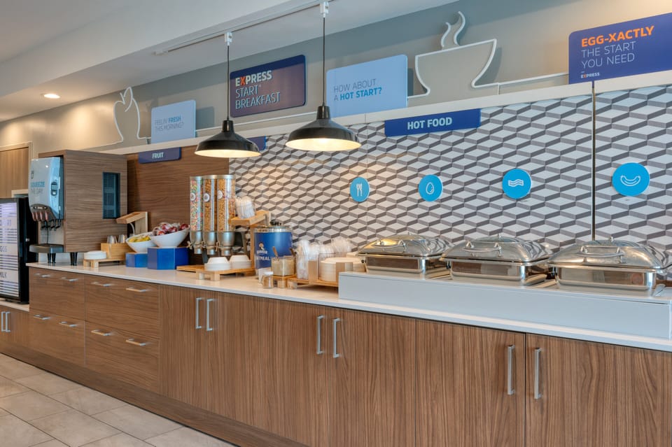 Free buffet breakfast