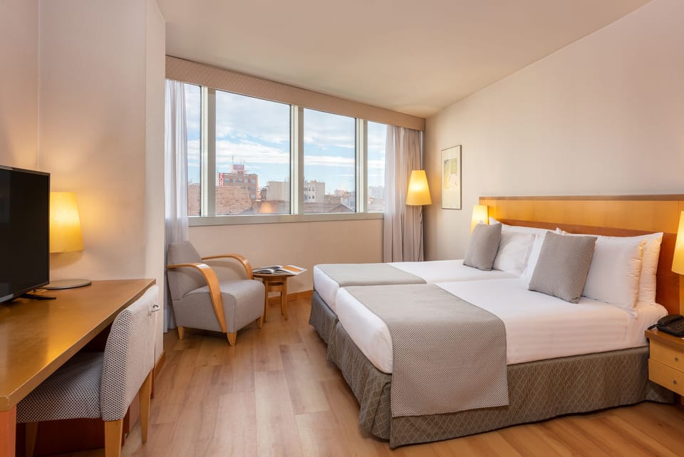 Down comforters, minibar, in-room safe, desk