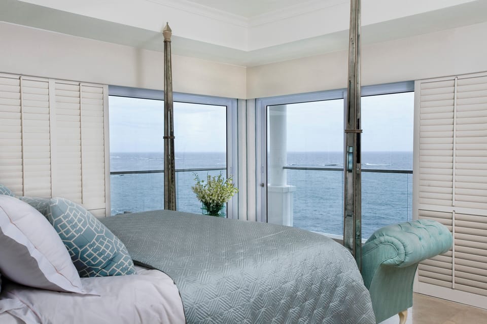 Suite, Sea Facing | Premium bedding, in-room safe, desk, iron/ironing board