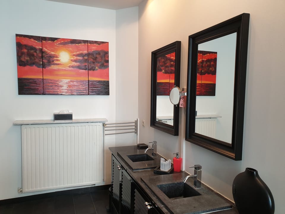 Deluxe Suite, Terrace | Bathroom | Separate tub and shower, deep soaking tub, rainfall showerhead