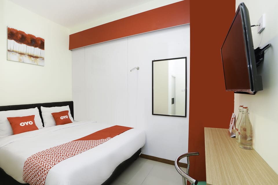 Standard Double Room | Desk, free WiFi, bed sheets