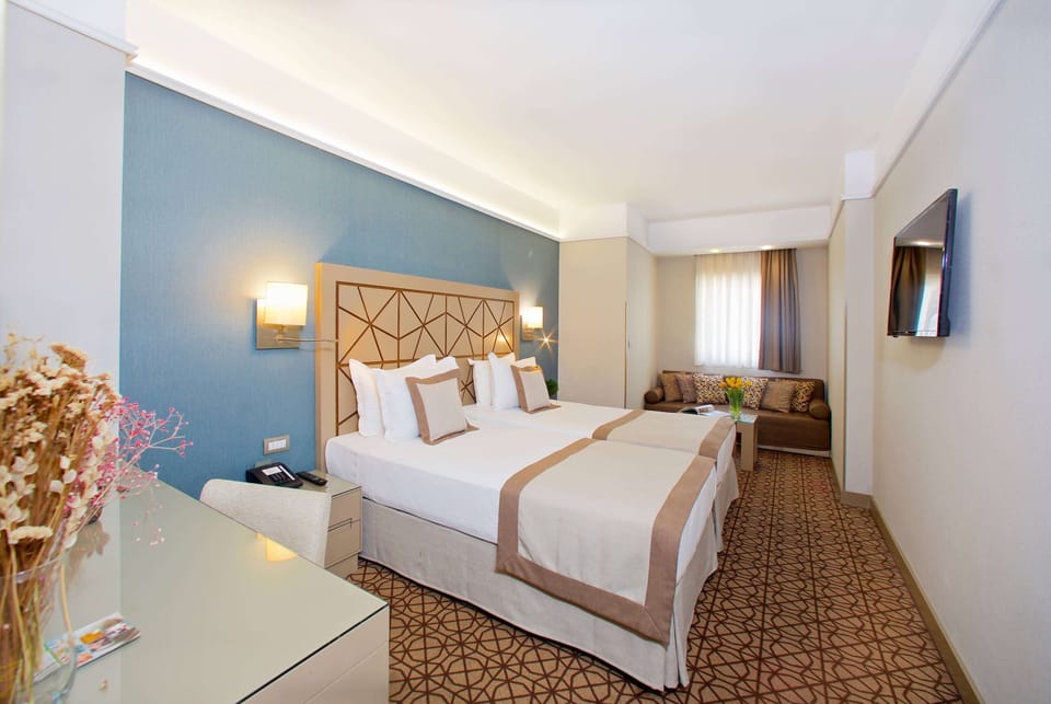 Superior Room, 2 Twin Beds | Premium bedding, minibar, in-room safe, desk