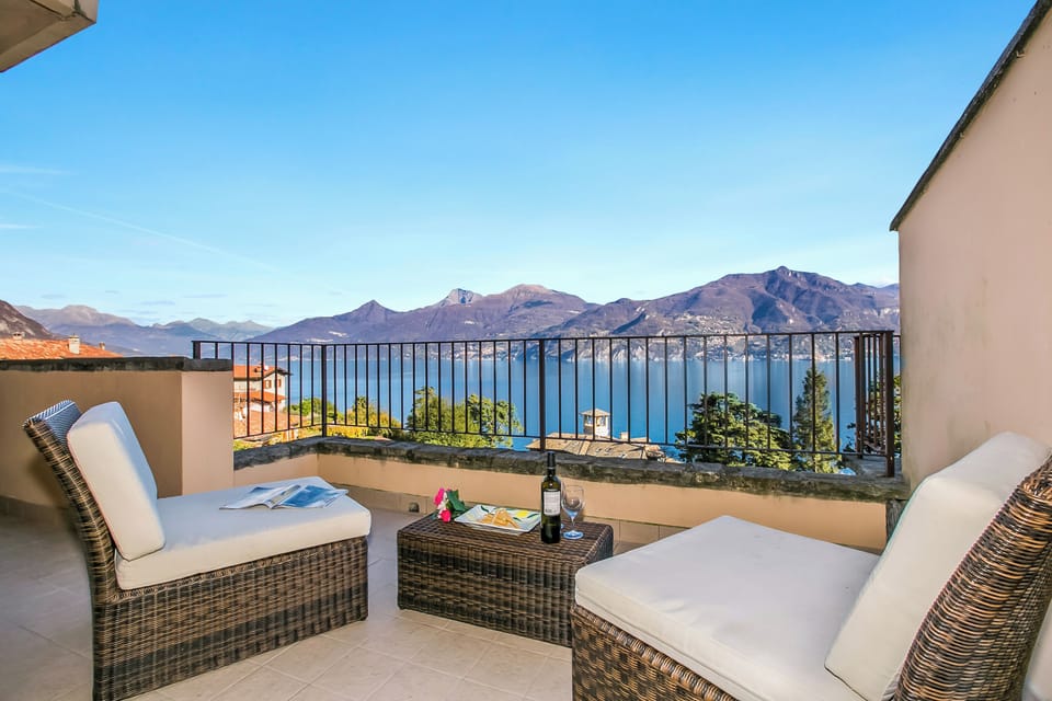 Family Apartment, 4 Bedrooms, Fireplace, Mountainside (Bellavista Grande) | Terrace/patio