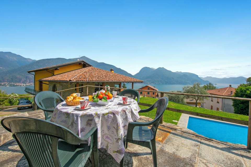 Family Villa, Multiple Bedrooms, Mountainside (Villa Louise) | Terrace/patio