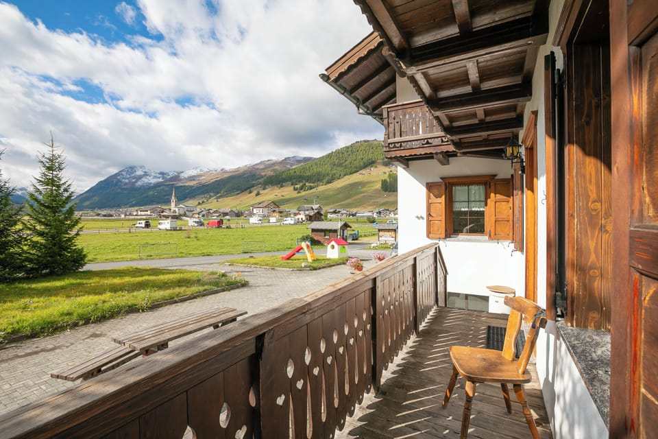 Family Apartment, 3 Bedrooms, 2 Bathrooms (Rododendro) | Terrace/patio