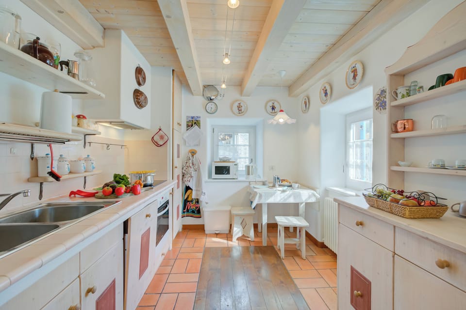 Family Apartment, 4 Bedrooms, Microwave (Antico Chalet) | Private kitchen | Microwave, oven, stovetop, dishwasher