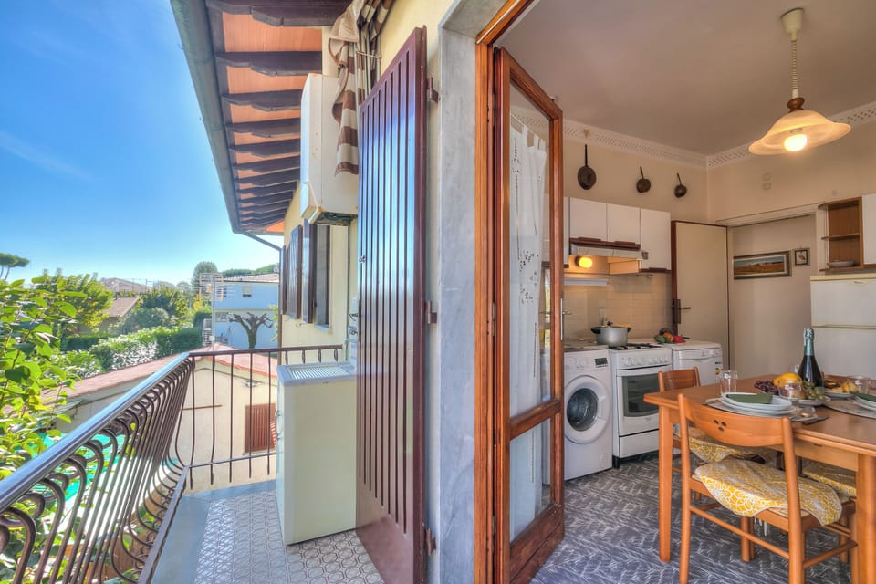 Family House, 2 Bedrooms, Balcony, Mountainside (Casa Vittoria 800m from sea) | Outdoor dining