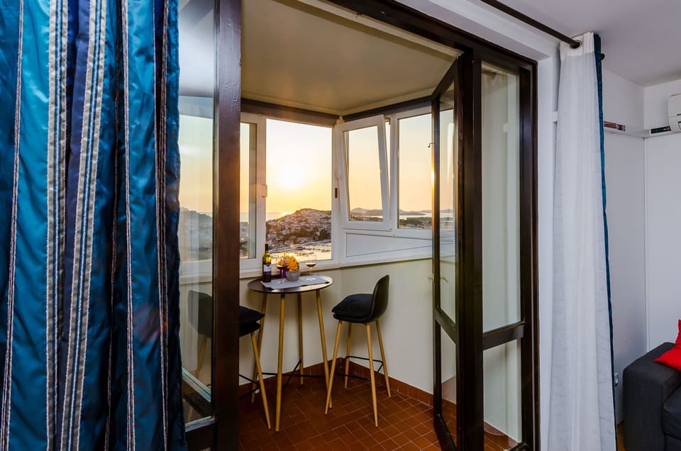 Apartment (Apartment Boca - One Bedroom Apartmen) | Balcony