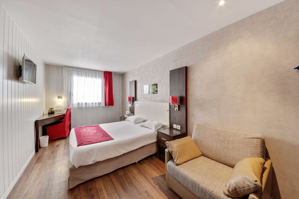 Standard Triple Room | Premium bedding, blackout drapes, soundproofing, iron/ironing board