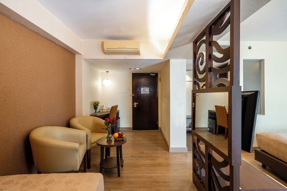 Junior Suite | Premium bedding, minibar, in-room safe, desk