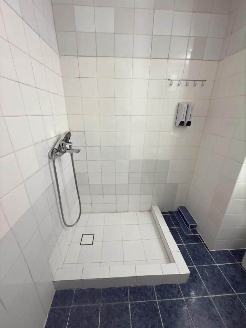 Double Room | Bathroom | Shower, free toiletries, hair dryer, soap