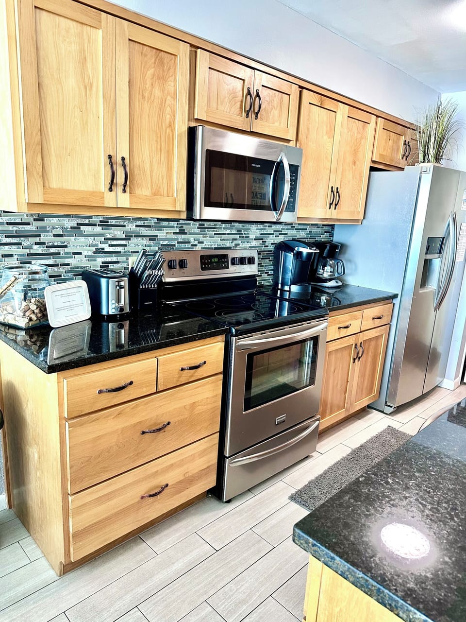 Fully Stocked Kitchen