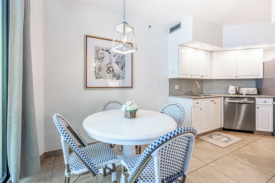Kitchen Area Table