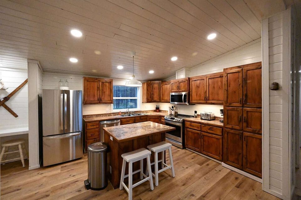 Fully Stocked Kitchen