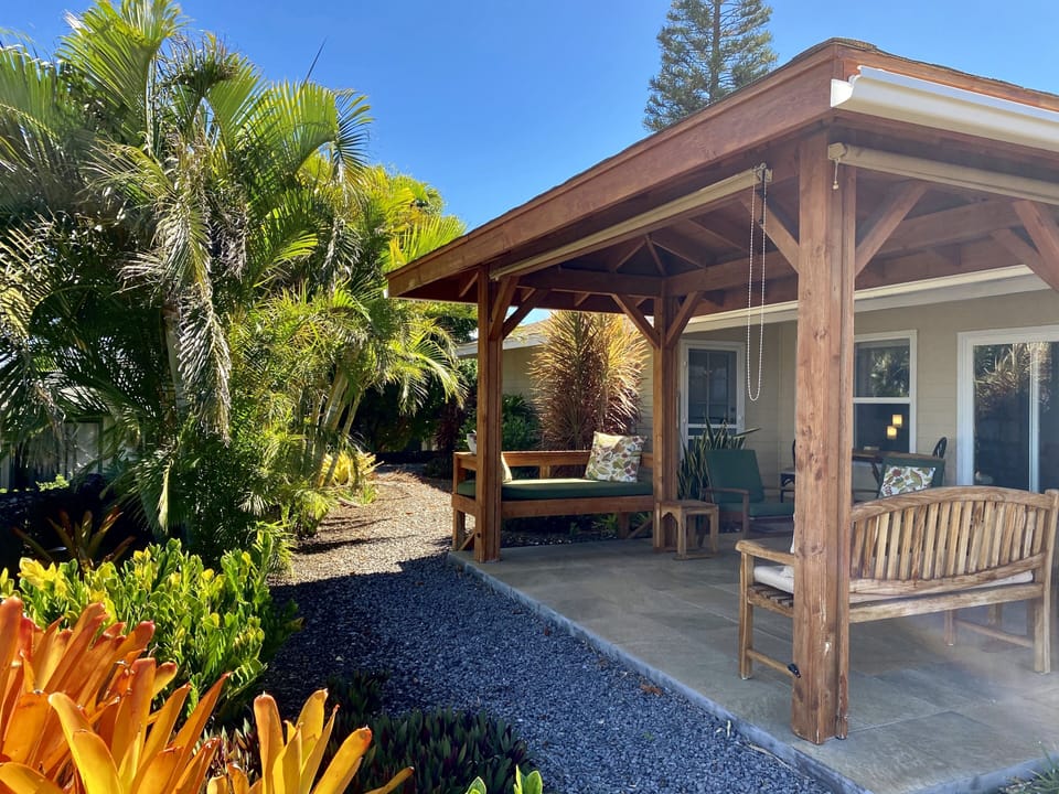 Lanai and back of house 