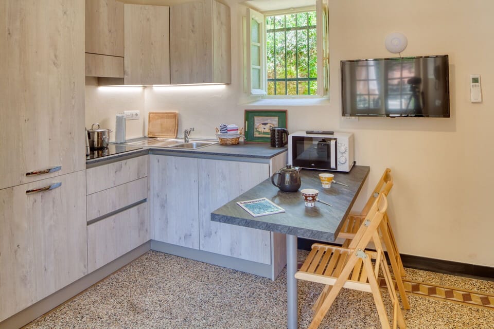 Kitchen, Living Room