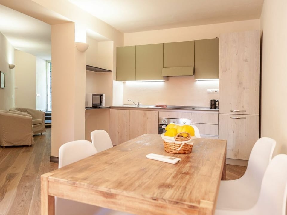 Dining Room, Kitchen