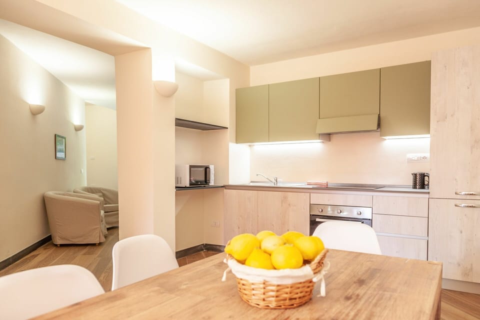 Dining Room, Kitchen