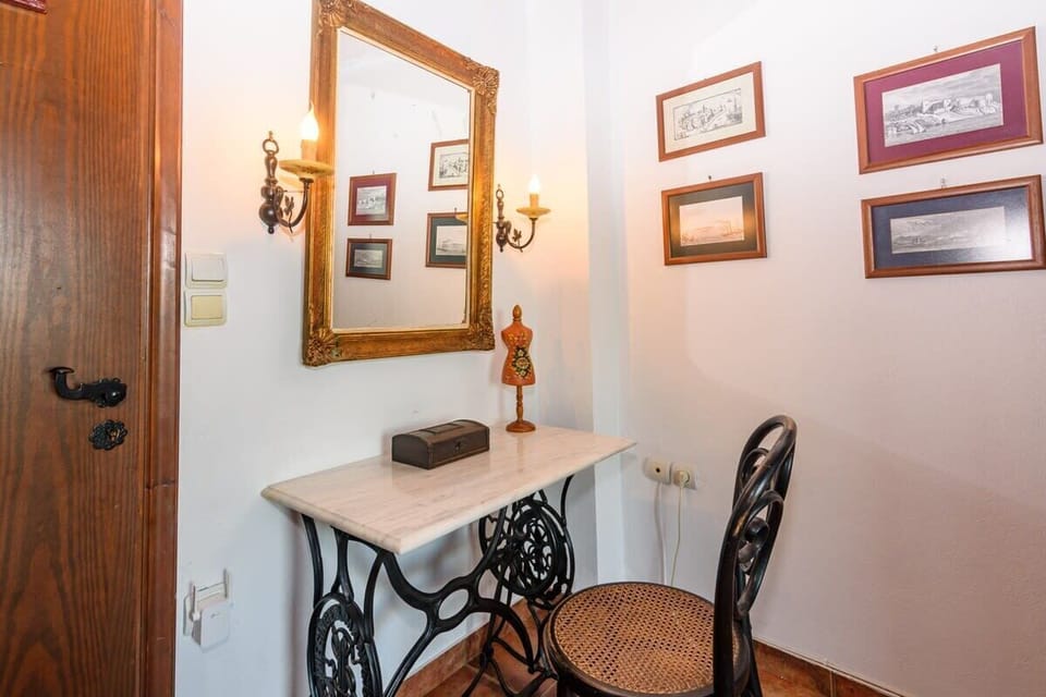 Appreciate the beauty in the decoration details