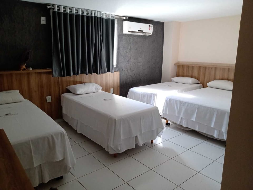 Minibar, free WiFi, bed sheets