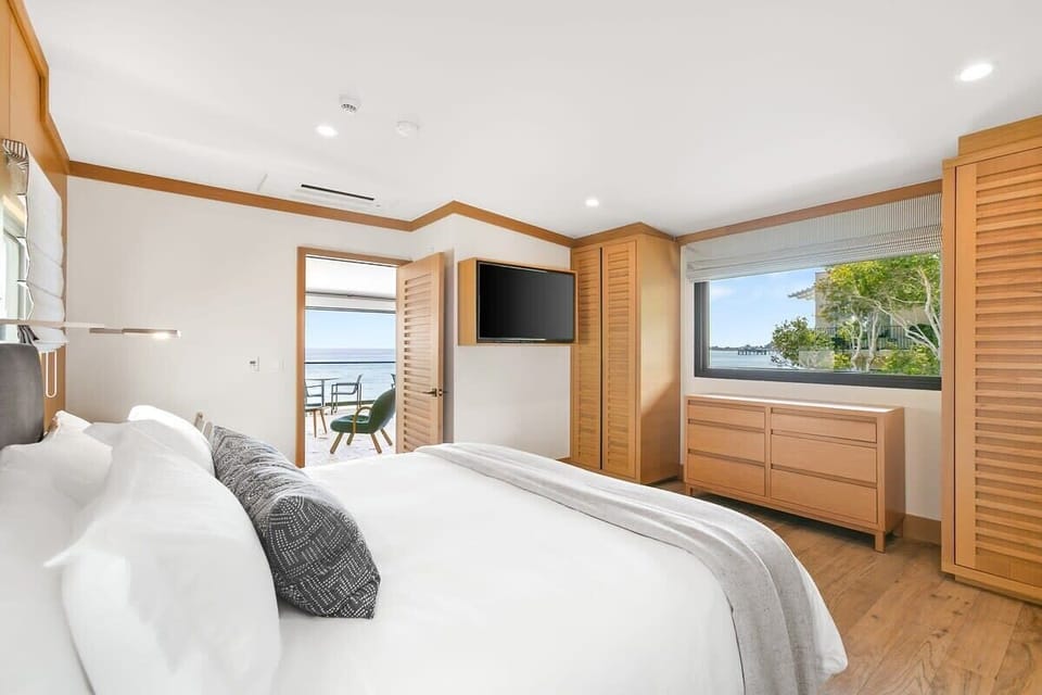 Smartly designed to provide ocean views even from your master bedroom suite