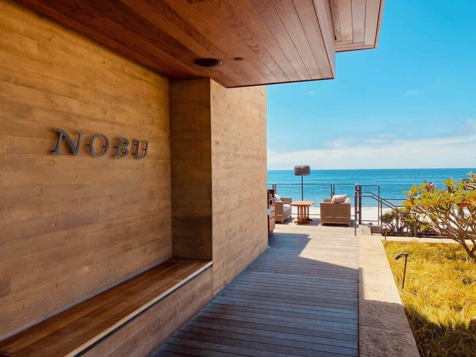 Walking distance to Nobu,  Malibu.