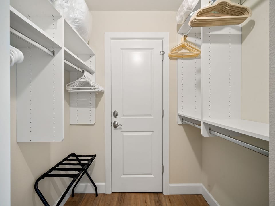 Condo (2 Bedrooms) | Property amenity