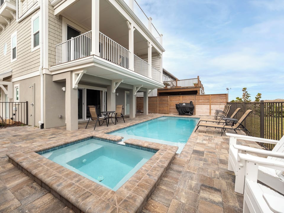 House (5 Bedrooms) | Property amenity