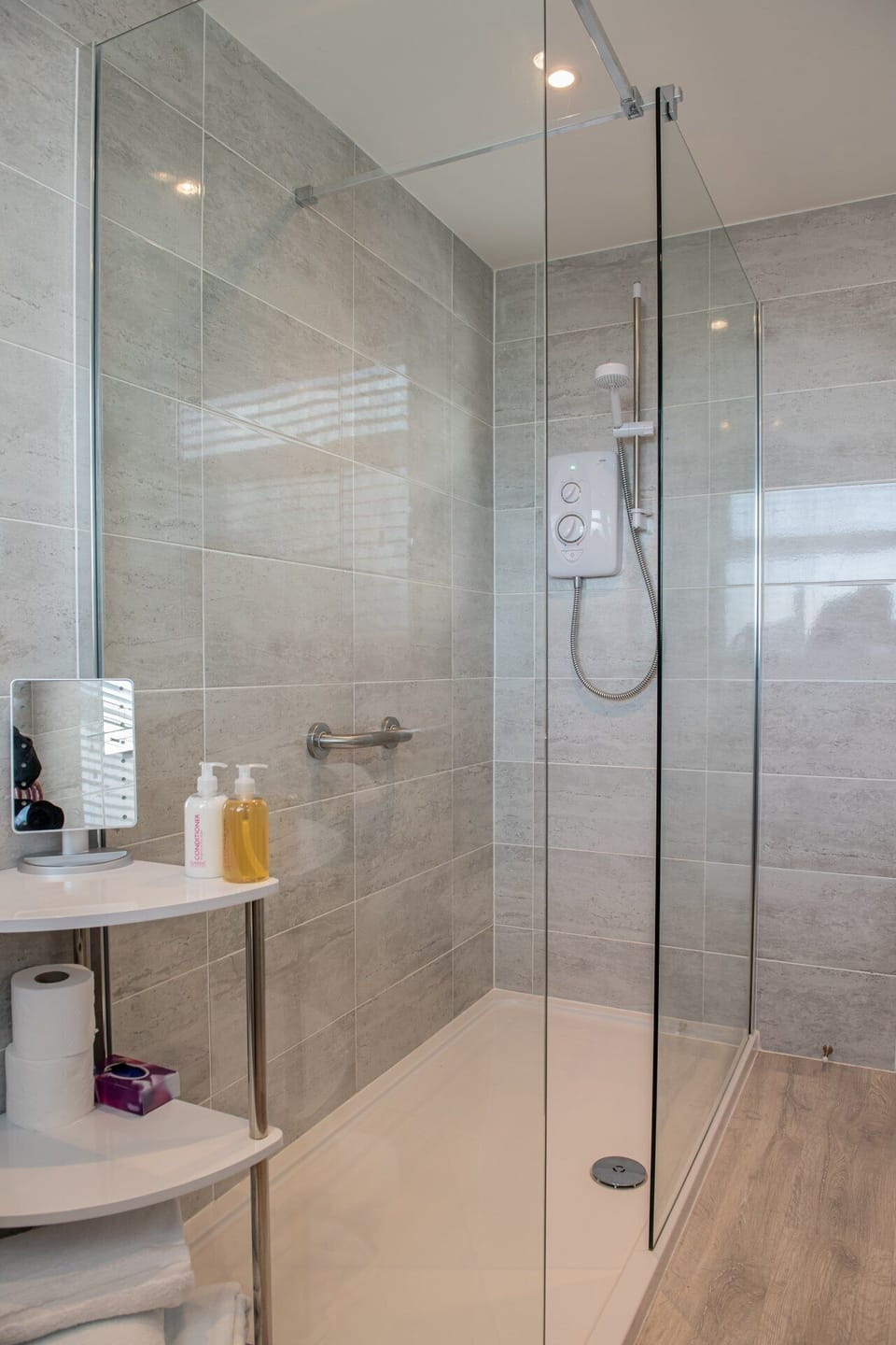 Twin Room, Ensuite (Ground -Disable friendly ) | Bathroom