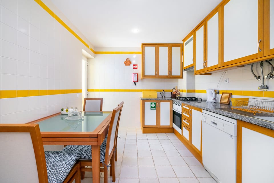 Apartment, 3 Bedrooms, Terrace, Garden View | Private kitchen | Full-size fridge, microwave, oven, stovetop