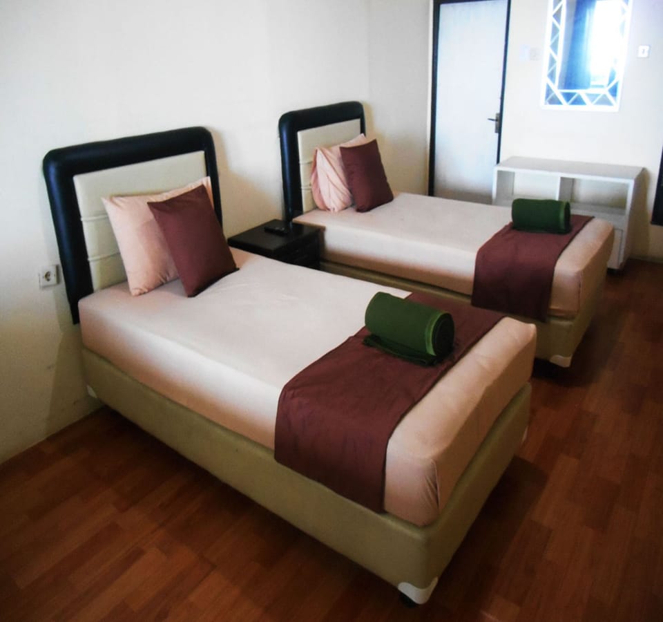 Superior Twin Room | Desk, free WiFi