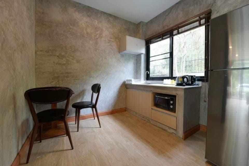 Family Room, 2 Bedrooms | Private kitchen | Electric kettle, cookware/dishes/utensils