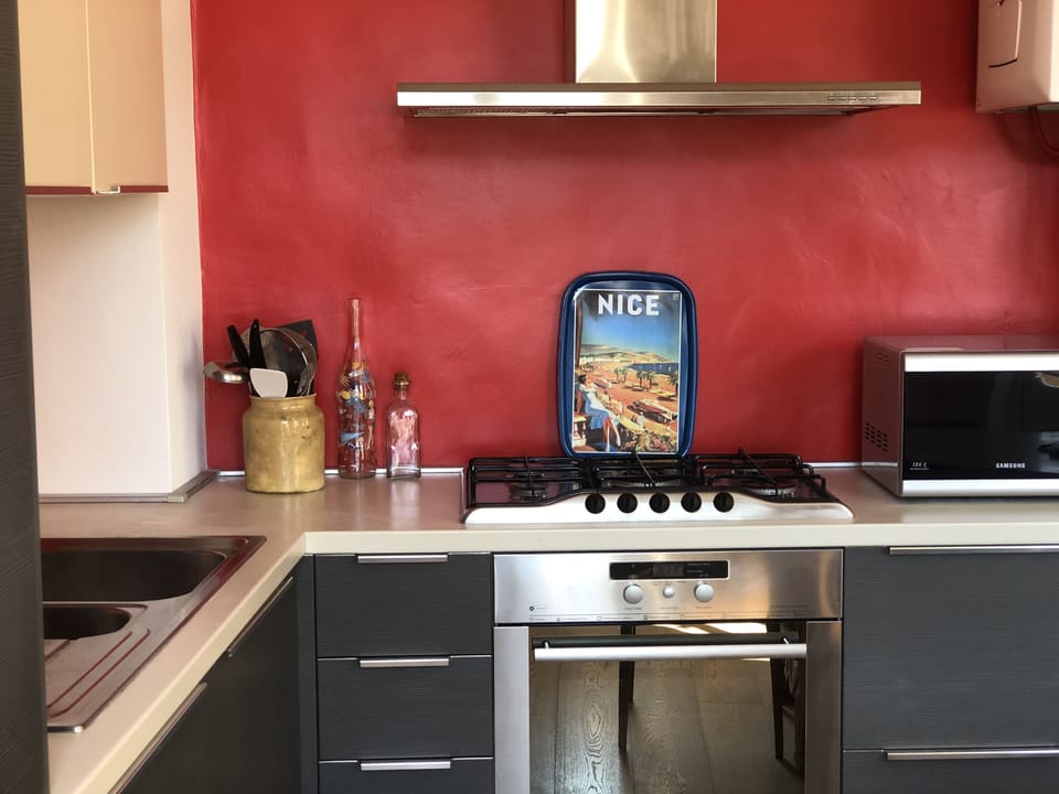 Fully equipped modern kitchen