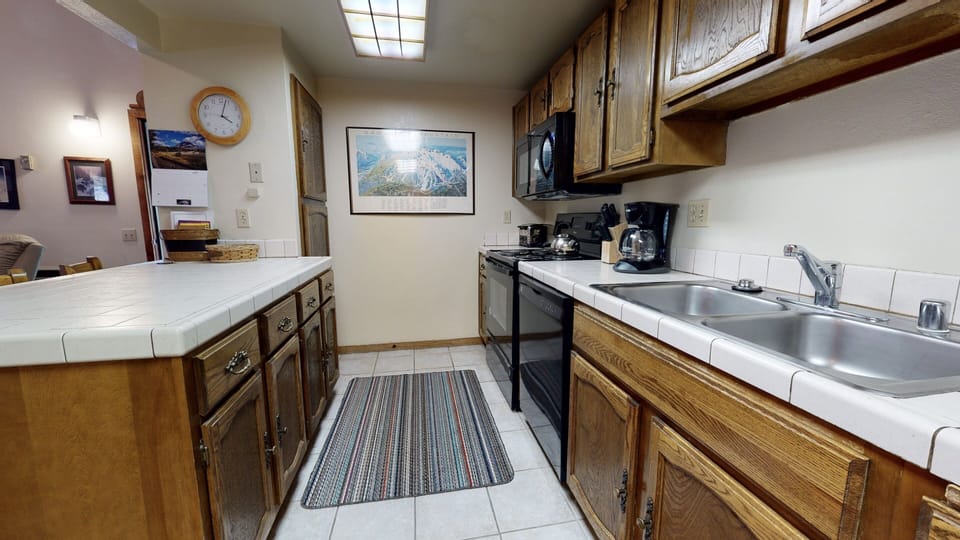 Condo, 1 Bedroom | Private kitchen | Coffee/tea maker, fridge, toaster
