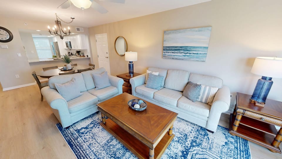 Condo, 2 Bedrooms | Living area