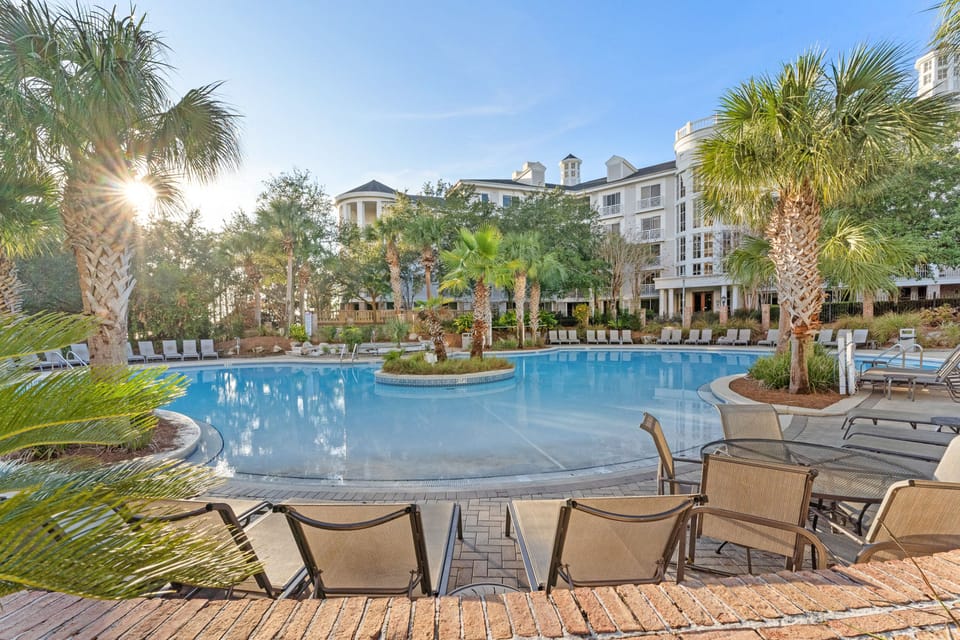 Resort Community Pool