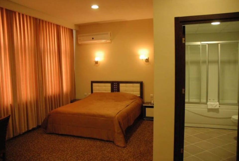 LED TV, heated floors
