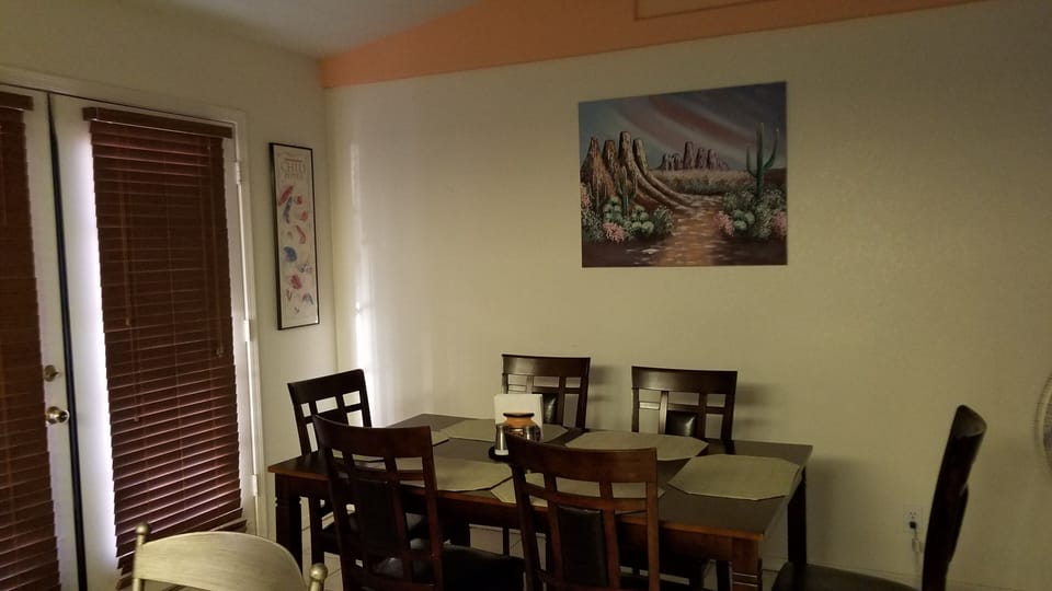 Dining room 